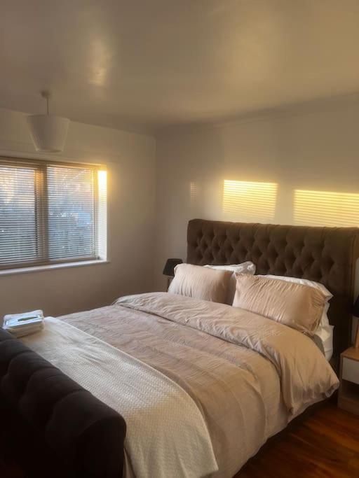 Home In Basildon, Essex Luaran gambar