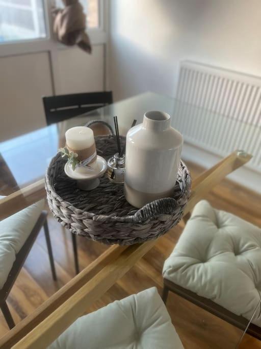 Home In Basildon, Essex Luaran gambar